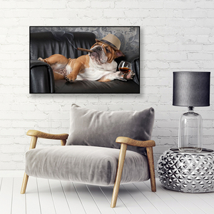 M. Dog allongé <span class=keywords><strong>sur</strong></span> le canapé et dégustation de vin poster photo Home chambre chambre d'enfant décoration animal peinture <span class=keywords><strong>sur</strong></span> toile - Product Image 6