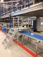 Plateforme d'entretien en aluminium de qualité aéronautique avec garde-corps et passerelle