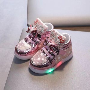RTS Girls' LED <b>Shoes</b> Spring New Girls' <b>Soft</b>-soled Sneaker-sided Casual Children's Lights <b>Shoes</b> - Product Image 3