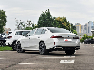 <span class=keywords><strong>BMW</strong></span> Serie 5 2.0T TwinPower Turb 2021 Usado, Sedán de Lujo con Techo Panorámico, Volante a la Izquierda, Control de Crucero Adaptativo (ACC), en Venta - Product Image 5
