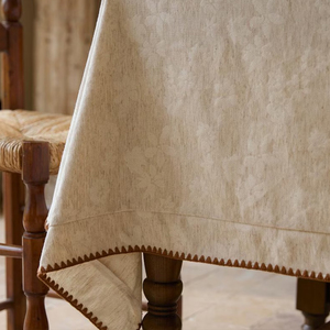 Nappe <span class=keywords><strong>de</strong></span> <span class=keywords><strong>table</strong></span> moderne en lin tissé <span class=keywords><strong>de</strong></span> couleur unie avec motif floral en relief personnalisable et fonction anti-taches - Product Image 2