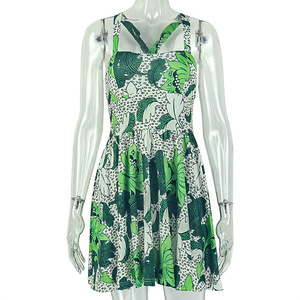Ropa de Mujer Elegante de Estilo Europeo y Americano, Falda Corta con Estampado Fresco, Top Tubo, Estilo Línea A - Product Image 1