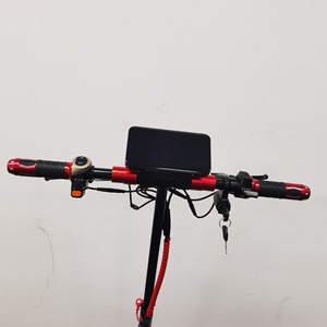 Trottinette électrique à deux roues, batterie 8Ah, moteur sans balais, pliable, étanche, avec absorption des chocs avant et arrière, noire - Product Image 3
