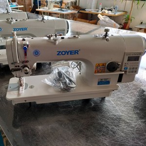 Machine à coudre à plat informatisée Zoyer, point droit, haute précision, équipement textile - Product Image 2