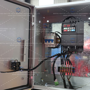 Machine de formage de panneaux de toiture métalliques entièrement automatique, ligne de production de profilés, vente directe d'usine - Product Image 3