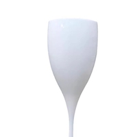 Flûte à champagne réutilisable pour mariage Tasse à pied haut en plastique de production en usine de vente en gros de mariée