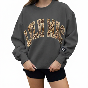 Sweat-shirt à col rond inspiré de Lulu Mac, unisexe, coupe ample, 100% coton, bordure dorée, imprimé animal, décontracté, tricoté pour l'hiver - Product Image 1