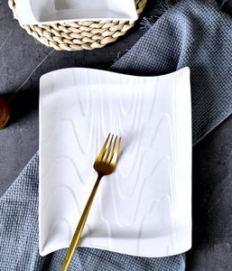 Eco-Friendly Elegant American Style White Ceramic Dinner <strong>Plate</strong> <strong>Creative</strong> Irregular Western Food Salad Steak Soup <strong>Plate</strong> for Party - Product Image 5