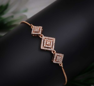 Elegante Brazalete de Cadena de Aleación de Metal Ajustable para Niñas y Mujeres, Joyería Moderna y Minimalista, Perfecta para un Estilo Informal - Product Image 6