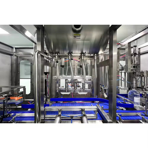 Línea de Producción de Agua Potable Embotellada a Pequeña Escala, 3 en 1, Totalmente Automática y Personalizada - Product Image 3