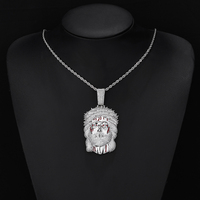 NUOYA Novedad: Colgante de Jesús con Circonitas Cúbicas y Esmalte Rojo, Amuleto de Cabeza de Jesús, Joyería Religiosa Hip Hop para Hombre