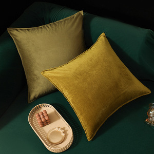 Housse de coussin et de canapé moderne carrée unie en velours hollandais avec fermeture éclair et garniture personnalisable - Product Image 2