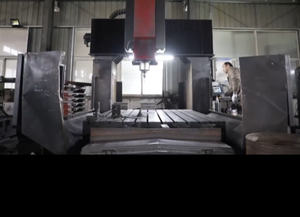 Meuleuse de surface horizontale automatique CNC de qualité supérieure LQ Brand 618S, broche horizontale, puissance 3 kW, rugosité de surface 0,2 m - Product Image 3