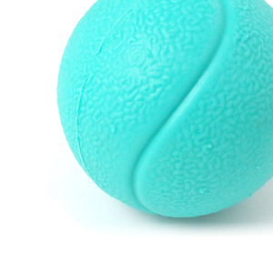 Juguete Interactivo para Mascotas con Sonido, Pelota de Tenis de TPR de 6 cm - Product Image 4