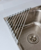 KZR 2026 Nouveauté Égouttoir à vaisselle triangulaire enroulable pour évier en acier inoxydable 304