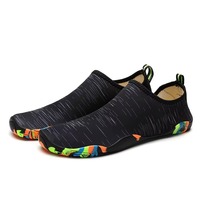 Chaussures aquatiques souples imprimées pour hommes et femmes, prix d'usine, légères, respirantes, pliables, séchage rapide, pour plongée, yoga, plage