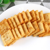 Groothandel Aziatische Snacks Hot Selling Gebakken Kant-en-klare Gepofte Voedselproducten Harde Knapperige Aardappelchips Exotische Chips 50g