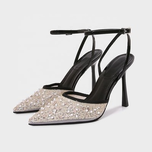 Nuovo stile estivo con cinturino posteriore Fine tacchi alti con punta di perle ricamate <span class=keywords><strong>sandali</strong></span> in rete con perline da <span class=keywords><strong>donna</strong></span> - Product Image 3