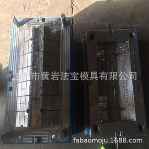 <b>Plastic</b> Injection Mold For Flooring Edge <b>Strips</b> P20 Material Horizontal Arrangement One Parting Surface - Product Image 5