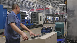 Stampi Automatici per Batterie con Cuscinetti per Pannelli in Calcestruzzo e Macchina per Pannelli Prefabbricati per Pareti Esterne per Edifici Prefabbricati - Product Image 5