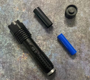 Linterna Táctica Negra de Mano para Exteriores 1103 con Iluminación de Llavero, Carga Rápida, Seguridad, 928 OEM LOGO, Envío Rápido, Cargador UE y EE. UU. - Product Image 2