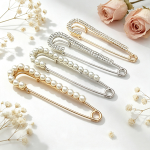 Épingles de sûreté géométriques avec pompon pour bijoux faits main, pulls, vestes en jean et accessoires de mode - Product Image 4