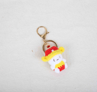 En gros, Poupée en peluche ours rubis mini mignonne faite main, tricotée en fil, décoration suspendue pour fête, modèle 'Wealth'