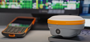 Station de base industrielle CHC I76 & IBase, protection IP68, GNSS RTK multi-constellations pour la topographie et la cartographie - Product Image 4