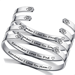Nouveaux produits Bracelet en acier inoxydable MOM DaD SON DAUGHTER Bracelet en acier inoxydable à ouverture en forme de C avec lettrage - Product Image 1