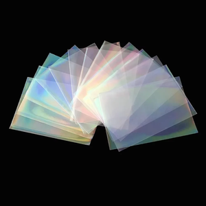 Protège-cartes de <span class=keywords><strong>jeu</strong></span> à collectionner laser holographique arc-en-ciel personnalisé en plastique souple mat transparent taille standard - Product Image 3