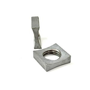 Tuerca cuadrada cóncava de la mejor calidad de Quan Pham, 5/8”, galvanizada en caliente, para pernos de 7/8” de diámetro, roscada 7/8-9-UNC, precio de fábrica - Product Image 1