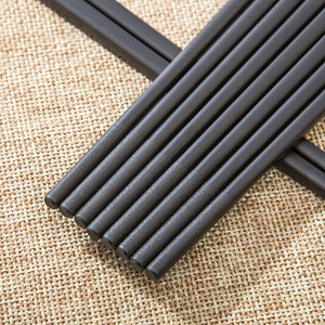 Palillos Redondos de Aleación de Melamina Negra, Color Sólido, para Uso Comercial en Restaurantes, Resistentes a Altas Temperaturas - Product Image 1