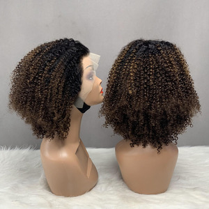 Cabello Virgen Brasileño Rizado, Listo para Enviar, 200% Densidad, 12 Pulgadas, 13x4, Pelucas con Frente de Encaje Transparente, Color Ombre de 2 Tonos T1B/4, Cabello Humano - Product Image 1
