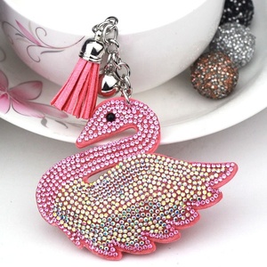 Latest Personalized Rhinestone Key Rings Holder <b>Animal</b> <b>Crystal</b> Swan Key Chain Bag Pendant Gift Wholesale - Product Image 2