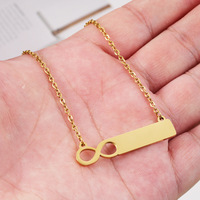 Collier personnalisé gravé en forme de barre infinie en acier inoxydable finition miroir, pendentif personnalisé avec nom gravé au laser, bijou quotidien pour femme, cadeau
