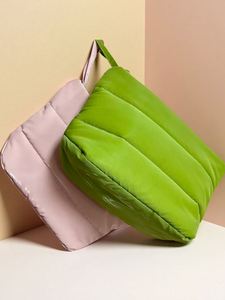 Bolsa de Cosméticos Impermeable de Nailon Personalizada, Bolsa de Maquillaje Portátil con Cierre, Bolsa de Aseo de Viaje para Mujer - Product Image 3
