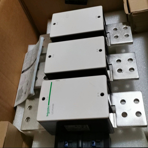 Contactor de CA de Tres Niveles Serie LC1F2100 - Product Image 3