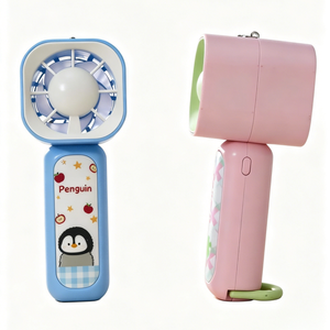 <span class=keywords><strong>Mini</strong></span> Ventilador Cuadrado de Doble Uso con Gancho para Colgar, Ventilador de Mano y de Escritorio, Diseño Fresco y Lindo para Regalo de Niñas, Venta al por Mayor - Product Image 6