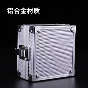 Boîte de rangement pour machine à tatouer Yuanyun en alliage d'aluminium avec éponge, étui traditionnel pour kits de tatouage - Product Image 1