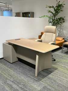 コンピュータテーブル伝統的な木製マネージャーボスオフィスデスク - Product Image 2