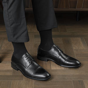 Nouvelles chaussures en cuir pour hommes, style formel trois pièces, idéales pour les entretiens d'embauche et les trajets quotidiens. - Product Image 4
