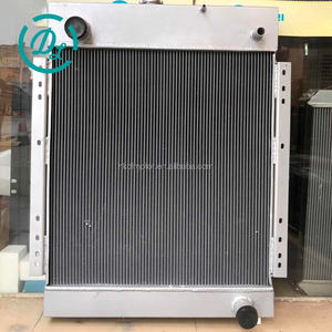 Radiateur et réservoir d'eau pour excavatrice EexcavaStart Pengpu 210, avec cœur en aluminium durable, refroidissement efficace, garantie 1 an, livraison DHL/UPS - Product Image 1