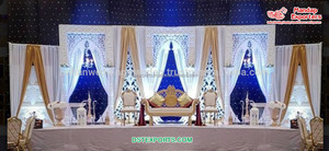 Décoration de scène de mariage indien moderne sur le thème de l'or parfait avec une touche dorée élégante en fibre de verre légère - Product Image 3