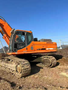 Excavadora de cadenas Doosan DX380LC-9C usada, 38 toneladas, modelo 2022, bomba PLC, motor, barata en venta - Product Image 4