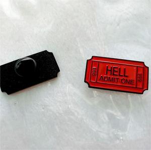 Design patch con logo in rilievo personalizzato che sei invitato a passare VIP in morbido smalto in metallo con spilla con etichetta per abbigliamento - Product Image 6