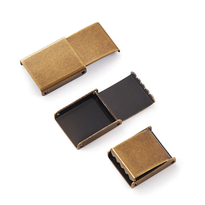 Meilleures ventes d'embouts <span class=keywords><strong>en</strong></span> métal <span class=keywords><strong>en</strong></span> <span class=keywords><strong>laiton</strong></span> antique décorations de chaussures aglets pour baskets rétro vintage cordons de serrage pour chaussures de mode - Product Image 1