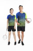 Jersey Bulu Tangkis Mosaik Gradien Kustom, Menyerap Keringat, Ramah Kulit, Cepat Kering, Pakaian Latihan Tim, MOQ Rendah, Pesanan Grosir
