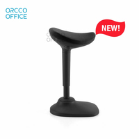 Table de bureau ergonomique réglable pour réunions et conférences, avec tabouret oscillant actif pour le travail assis-debout