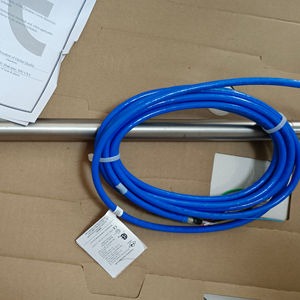 Sensor de pH 396R-10-21-54 para la Industria del Tratamiento de Aguas con una Precisión del 0.5% y Fuente de Alimentación de 220 VCA - Product Image 1