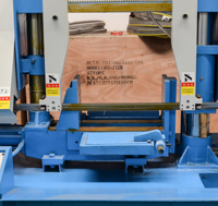 Scie à ruban CNC entièrement automatique GZ4240 pour la découpe des métaux, avec lame de scie à tension mécanique et ensemble d'engrenages centraux